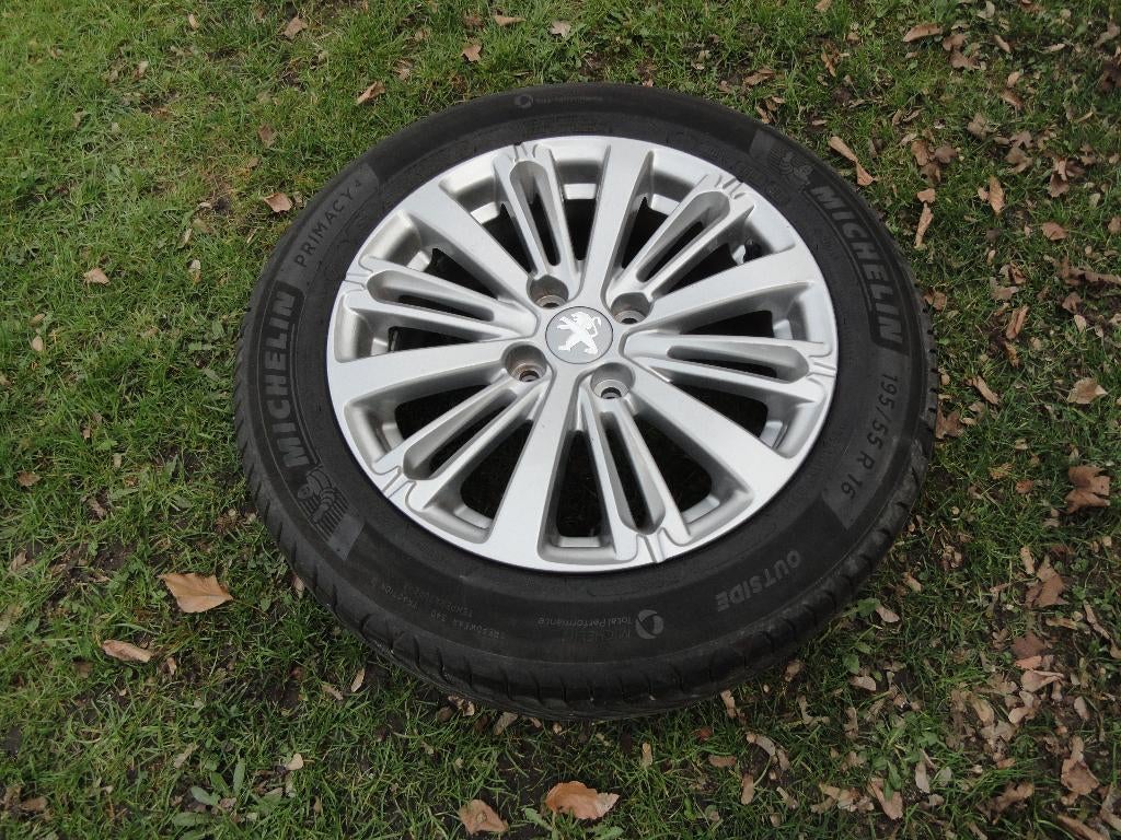 Peugeot 207,208 alu velgen origineel met zomerbanden 16 inch, Ophalen, Gebruikt, 16 inch, Banden en Velgen