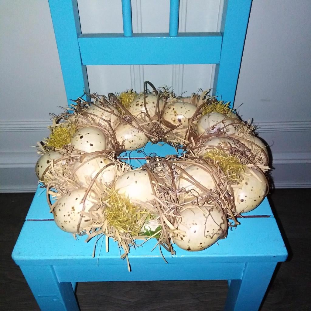 Krans met vogeleieren gemaakt van kunststof, Ophalen of Verzenden, Gebruikt