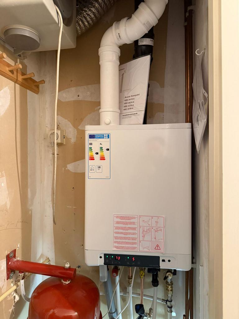 Intergas HRE 24/18 CV-ketel inclusief rookgaskanaal(RECLAME), Hoog rendement (Hr), Cv-ketel of Combi-ketel, Nieuw, Ophalen of Verzenden