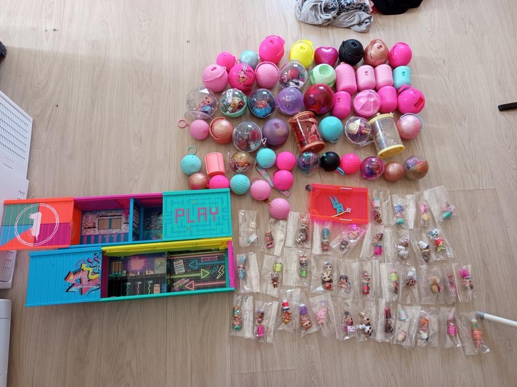 L.O.L. Ballen en poppetjes HEEL VEEL!, Verzamelen, Ophalen of Verzenden