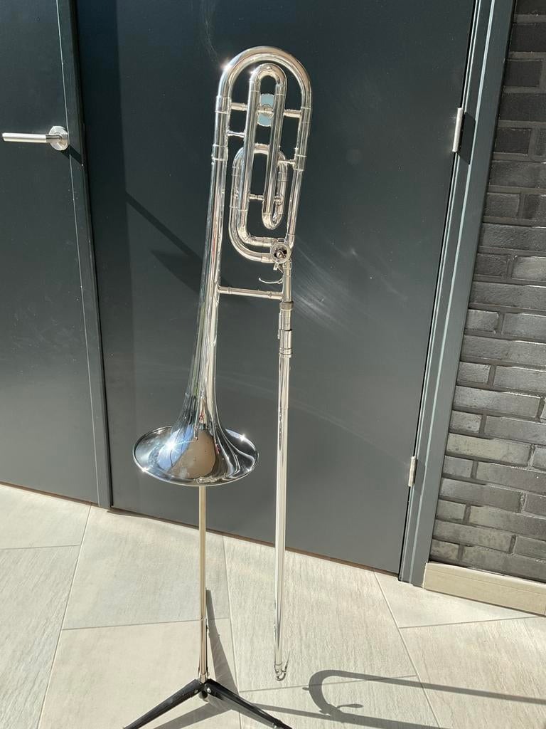 Antoine Courtois Paris 135G Bb Trombone F-attachment, zilver, Ophalen of Verzenden, Zo goed als nieuw, Tenor