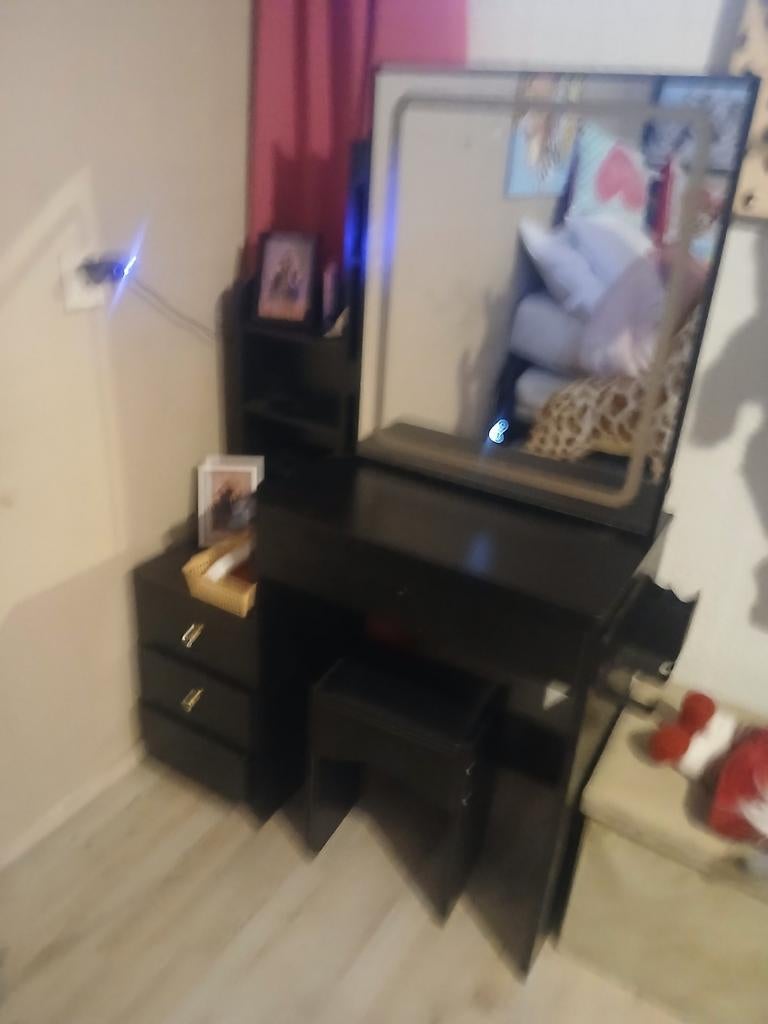 Bureau, Ophalen, Zwart, Vleugel