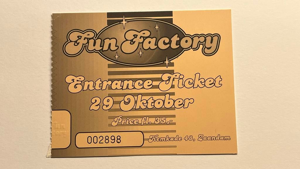 Fun factory hemkade Zaandam gabber Thunderdome, Eén persoon