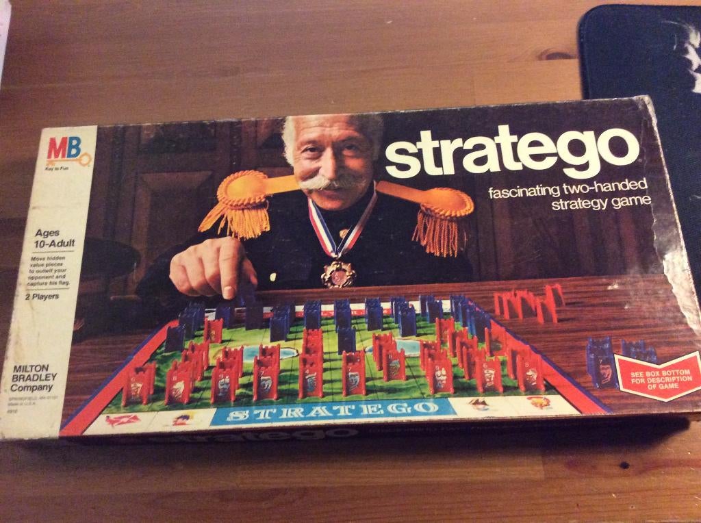 Stratego. MB-spellen 1969. engelstalig, Een of twee spelers, Ophalen of Verzenden, Gebruikt, MB Spellen