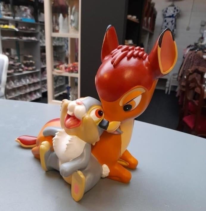 Disney garden beeld bambi met stampertje nieuw in doos, Ophalen of Verzenden, Kunststof