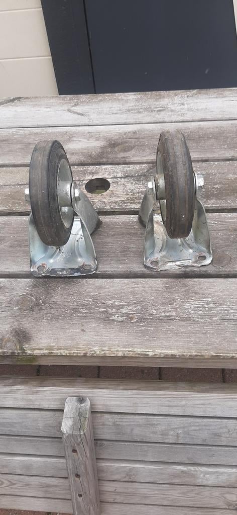 Zwenkwielen, Doe-het-zelf en Verbouw, Zwenkwielen, Ophalen, Gebruikt