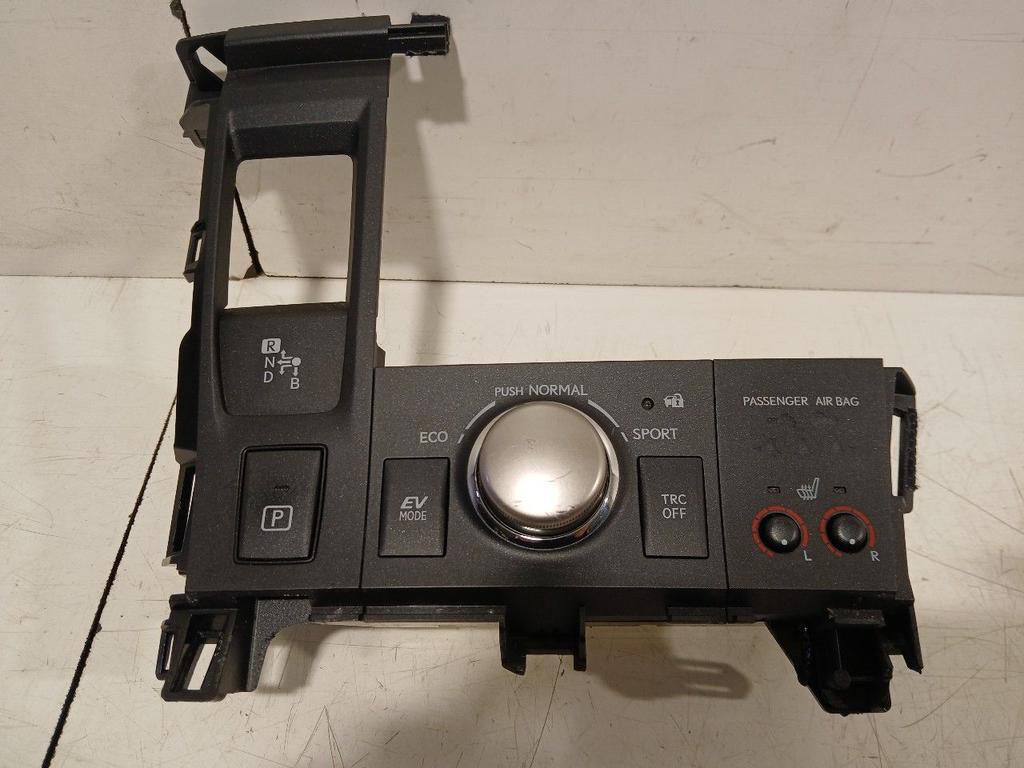 Schakelaar Lexus CT, Onderdelen@venauto.nl, Van der Ven Autorecycling B.V., Gebruikt, Ettenseweg 76, 4706 PB Roosendaal, The Netherlands