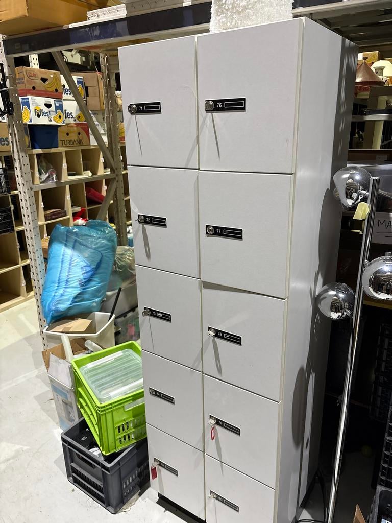 Witte lockerkast met 10 vakken, Huis en Inrichting, Kasten | Lockerkasten, Gebruikt, Ophalen of Verzenden, A, A