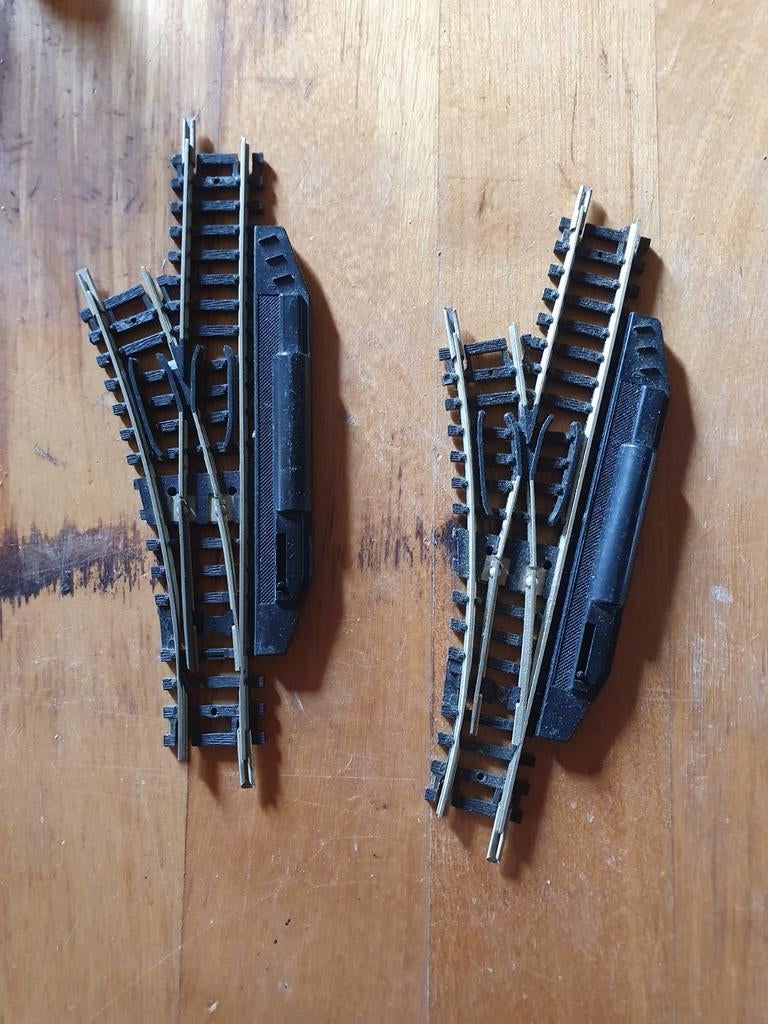 2 Roco/ Fleischmann handwissels 24 nieuwstaat, Gelijkstroom, Nieuw, Rails, Ophalen of Verzenden