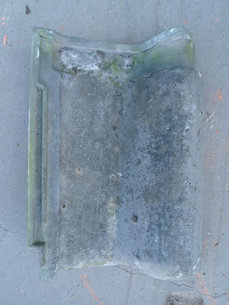 Dakpannen, groot Romaans, gesmoord, Ophalen, Gebruikt, 15 m² of meer, Dakpannen