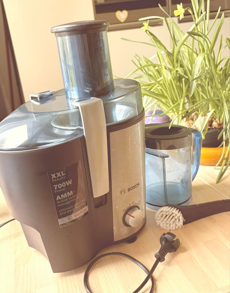 Bosch sapcentrifuge 700W met 2 snelheden, Witgoed en Apparatuur, Ophalen, Gebruikt, Elektrisch, Sapcentrifuge