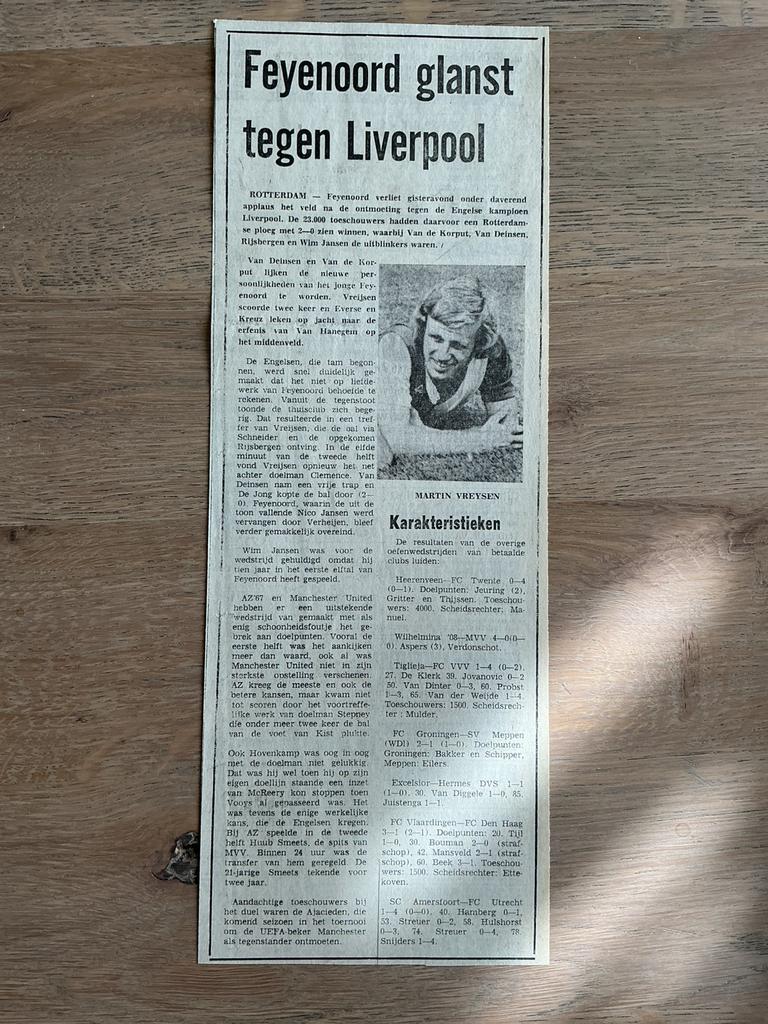 Voetbal krantenartikel Feyenoord Liverpool augustus 1976, Verzamelen, Tijdschriften, Kranten en Knipsels, Ophalen of Verzenden