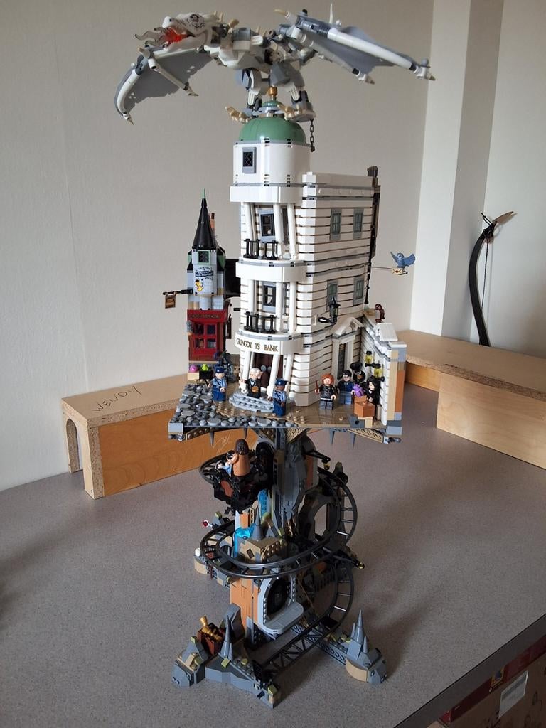 Lego 76147 Gringotts Wizarding Bank Collectors Edition, Kinderen en Baby's, Speelgoed | Duplo en Lego, Zo goed als nieuw, Ophalen of Verzenden