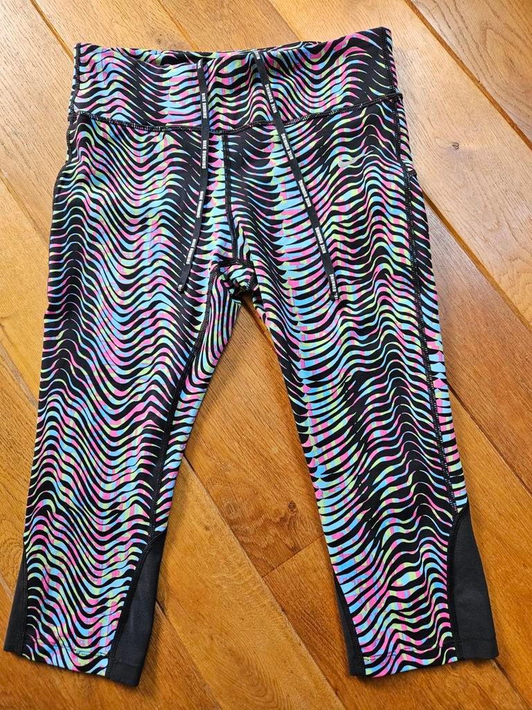 Mooie Nike sportbroek maat M, Kleding | Dames, Sportkleding, Gedragen, Hardlopen of Fietsen, Maat 38/40 (M), Overige kleuren, Ophalen of Verzenden
