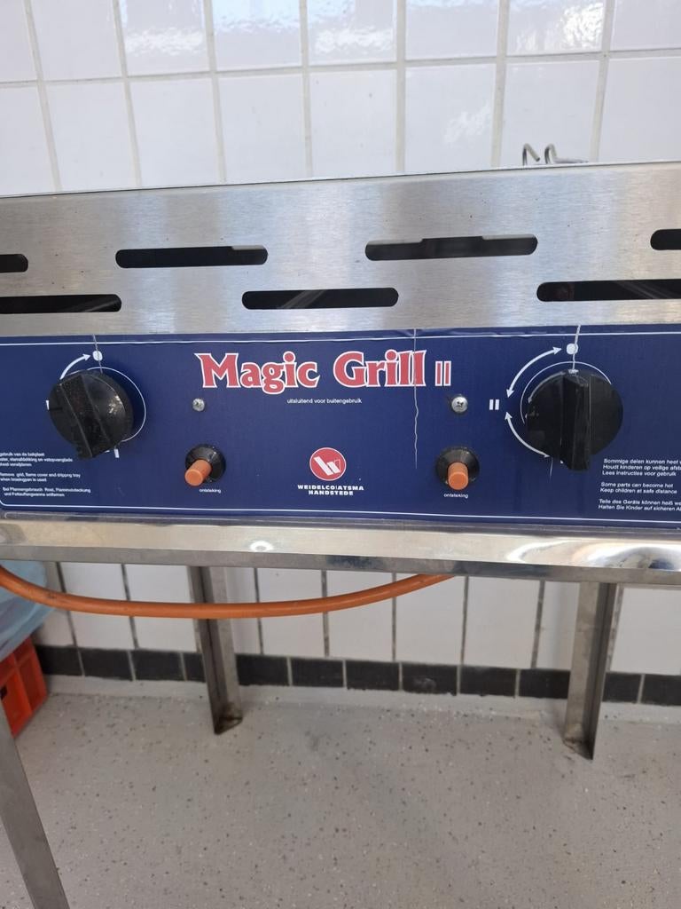 Goed onderhouden Magic Grill II gasbarbecue, Ophalen, Gebruikt, Magic Grill II