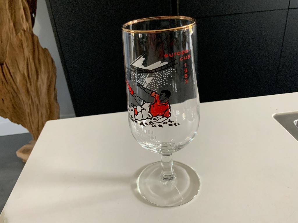 Bierglas Benfica Portugal Europacup 1963, Ophalen of Verzenden, Zo goed als nieuw, Ajax, Shirt