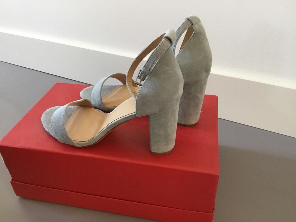 Lichtblauwe suede sandalen/ pumps van Manfield, nieuw, 41, Pumps, Blauw, Nieuw, Ophalen of Verzenden