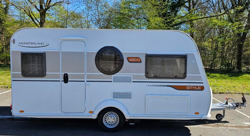 LMC 420 D STYLE 2015, Caravans en Kamperen, Caravans, Particulier, tot en met 4, 750 - 1000 kg, Treinzit, LMC en Münsterland, Dwarsbed