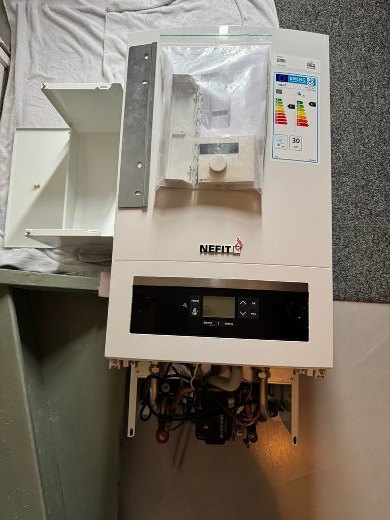 Nefit TrendLine Aquapower Plus II HRC 25 CW6, Ophalen, 30 tot 80 cm, Cv-ketel of Combi-ketel, Minder dan 60 cm