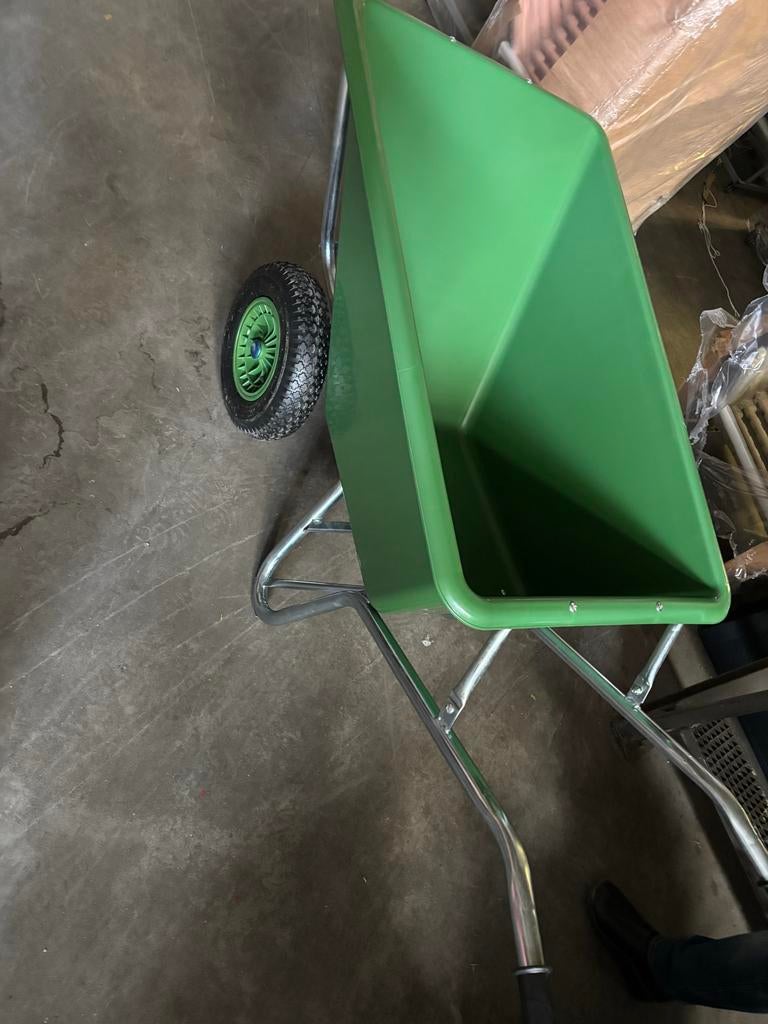 Stevige Groene Kruiwagen - Ideaal voor Tuin en Bouw, Tuin en Terras, Ophalen of Verzenden, Nieuw, Handmatig, Tweewielig