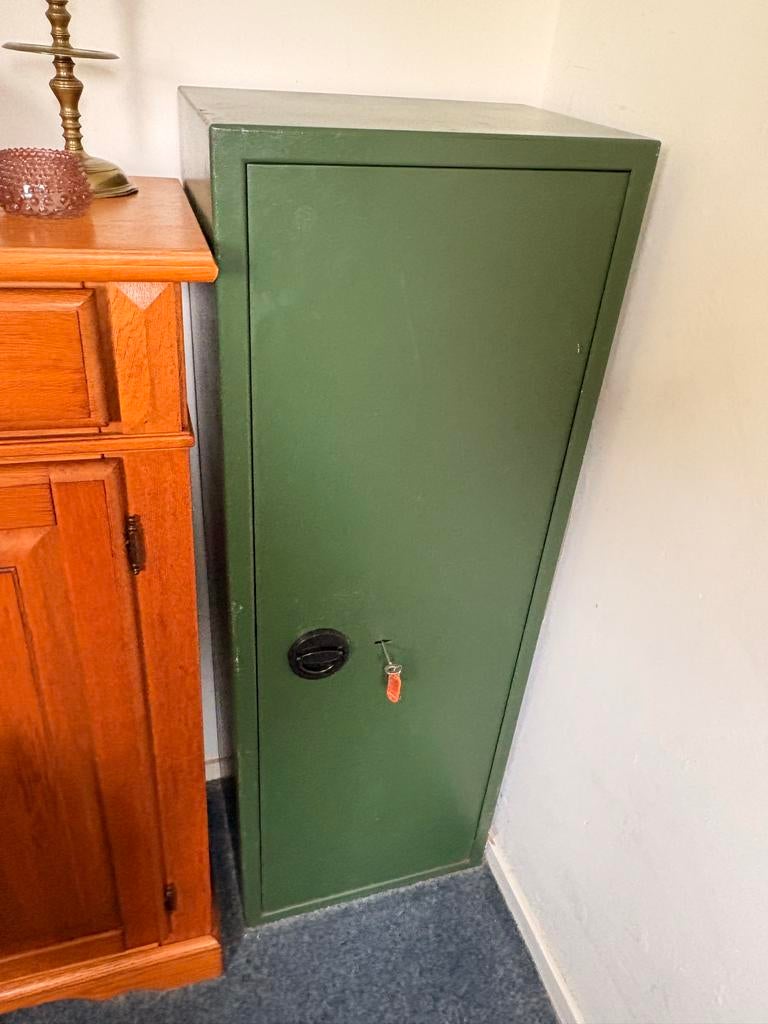 Gecertificeerde groene wapenkluis incl munitie vak, Ophalen of Verzenden, Gebruikt, Brandkast