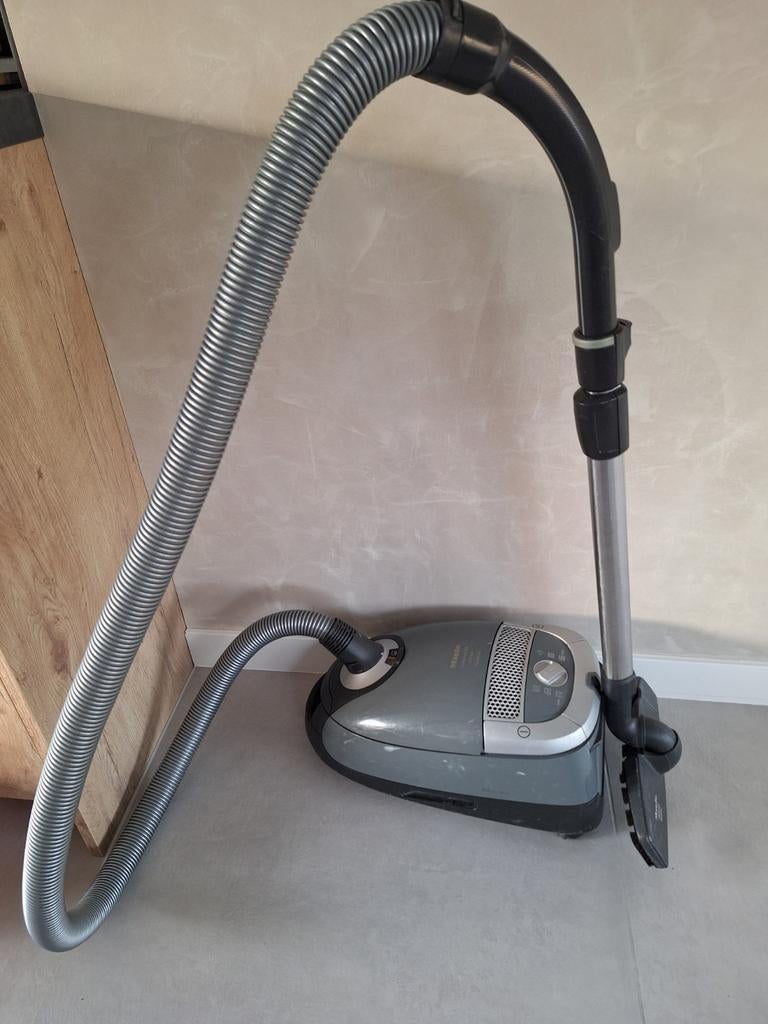 Miele C3 Pearle Jubilee stofzuiger, Ophalen of Verzenden, Gebruikt, Stofzak, Stofzuiger