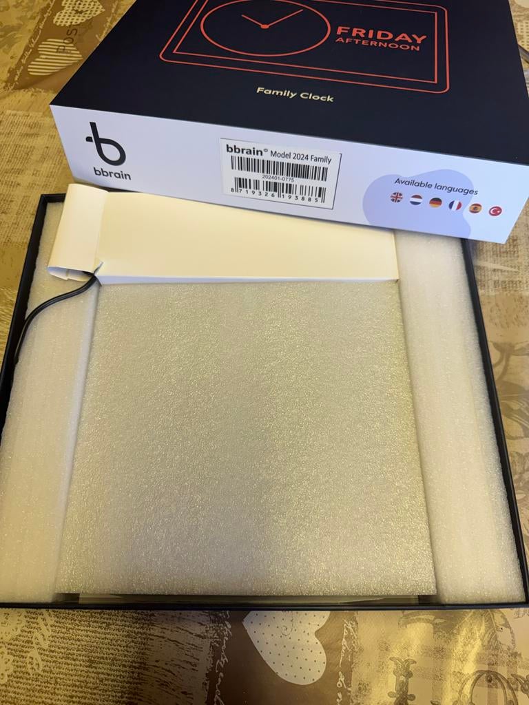 BBrain Family Clock Model 2024 - Perfecte Staat, Muziek, Ophalen of Verzenden, Zo goed als nieuw, 12 inch of groter