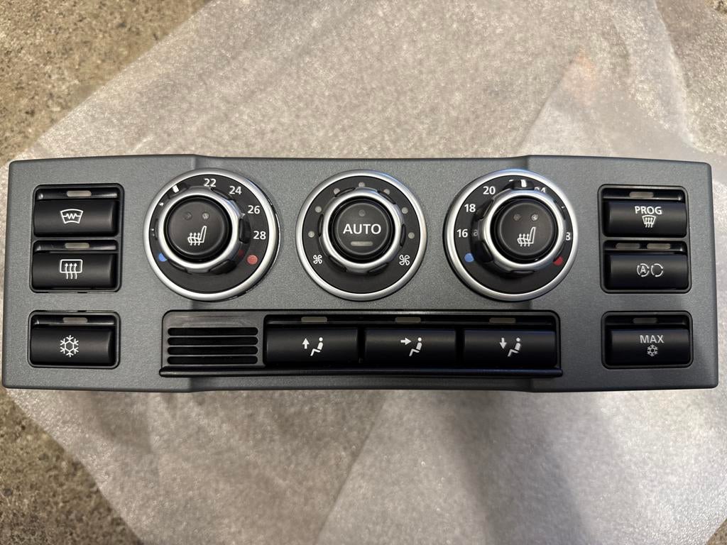 Range Rover L322 kachel bedienpaneel “Nieuw”, Ophalen of Verzenden, Nieuw, Land Rover