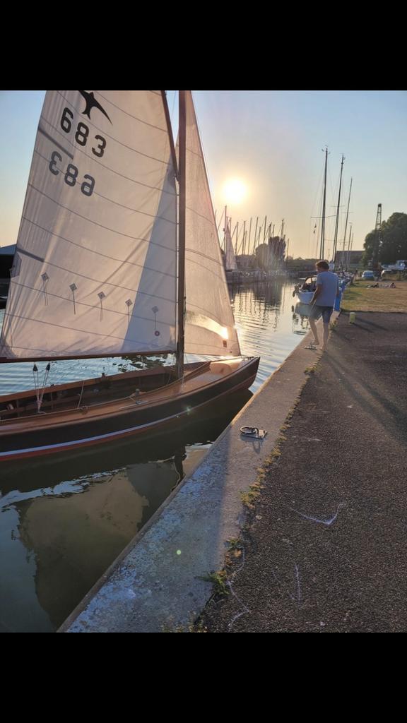 Houten valk inclusief motor en trailer, Watersport en Boten, Open zeilboten, Ophalen, Gebruikt, 6 meter of meer, Valk