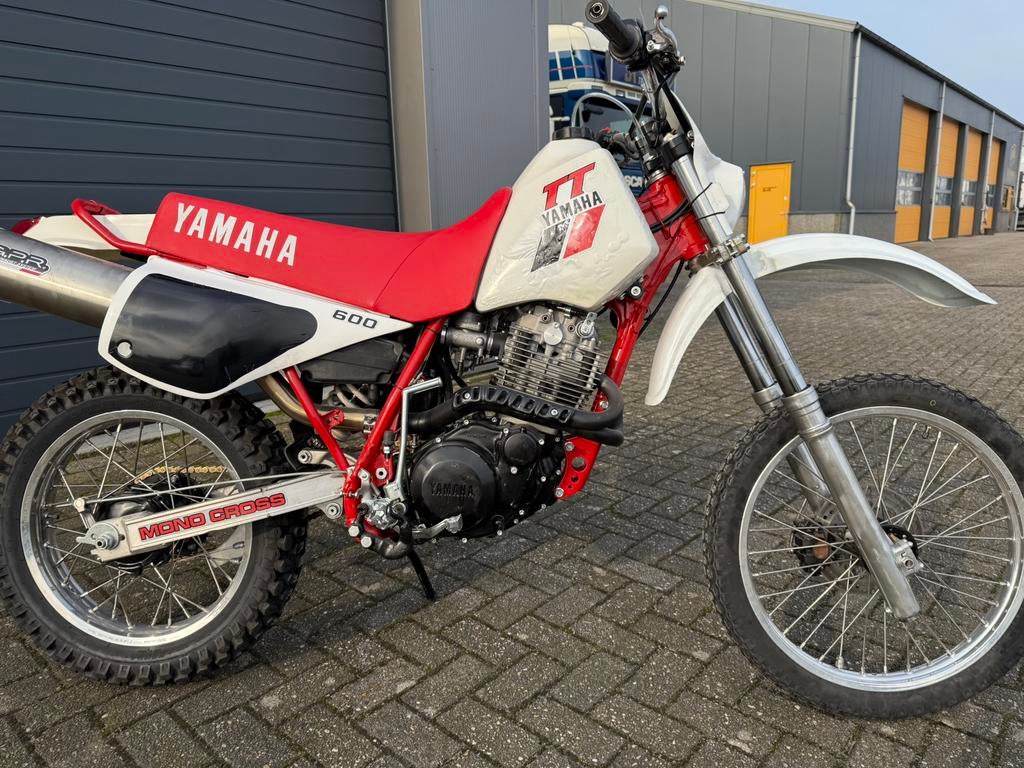 Yamaha TT 600 1983 in zeer goede staat, Motoren, Motoren | Oldtimers, Gebruikt, Enduro, Handgeschakeld, 1 cilinder