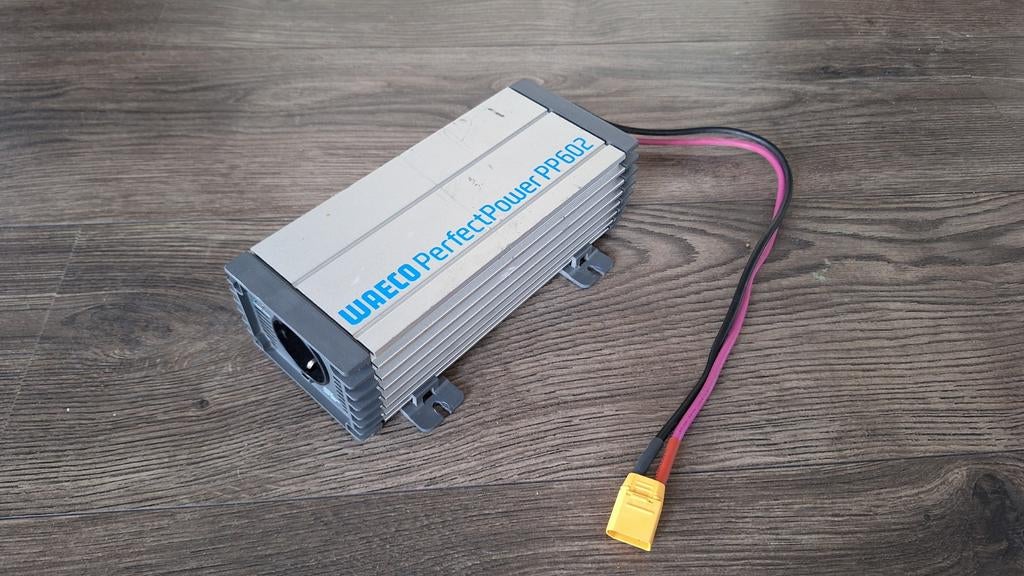 Waeco PerfectPower PP602 Omvormer 12V naar 230V 550W, Ophalen of Verzenden, Gebruikt