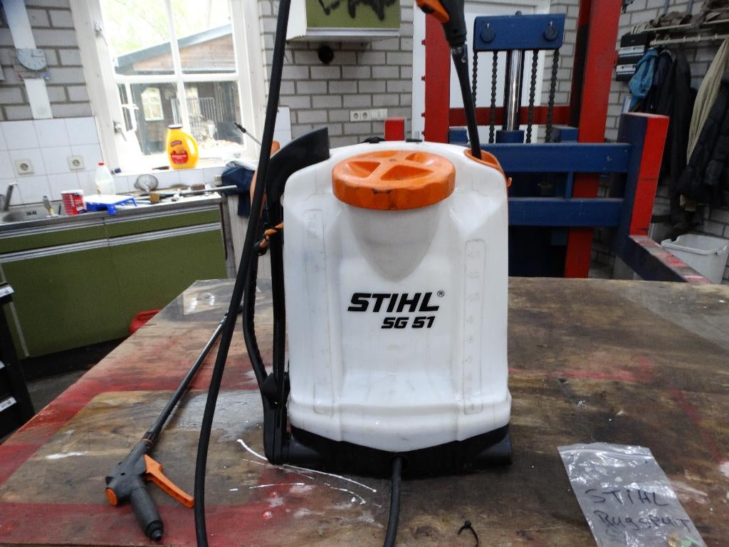 Stihl rugspuit SG51, Tuin en Terras, Hand-tuingereedschap, Ophalen, Zo goed als nieuw, Overige soorten, STIHL