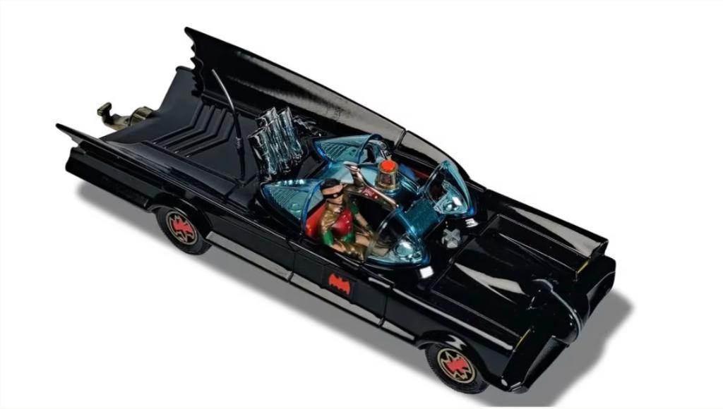 Batmobile in blisterdoos incl. trekhaak Corgi NEW 1:46 # 267, Hobby en Vrije tijd, Modelauto's | 1:43, Verzenden, Nieuw, Auto