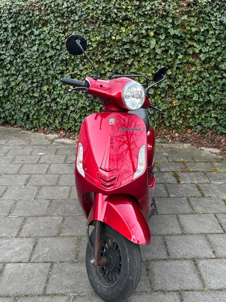 La Souris Sourini scooter rood - geel kenteken, Ophalen, Gebruikt, Maximaal 45 km/u, Benzine