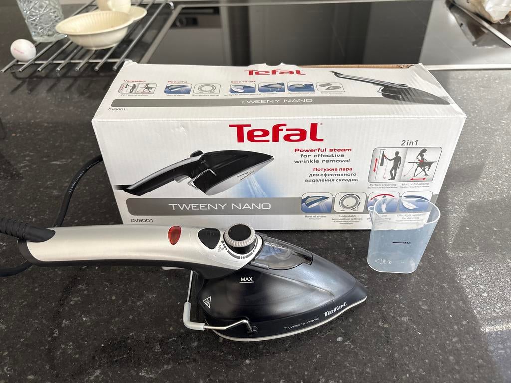 Tefal Tweeny Nano DV9001 Stoomstrijkijzer, Ophalen of Verzenden, Zo goed als nieuw, Strijkijzer met snoer