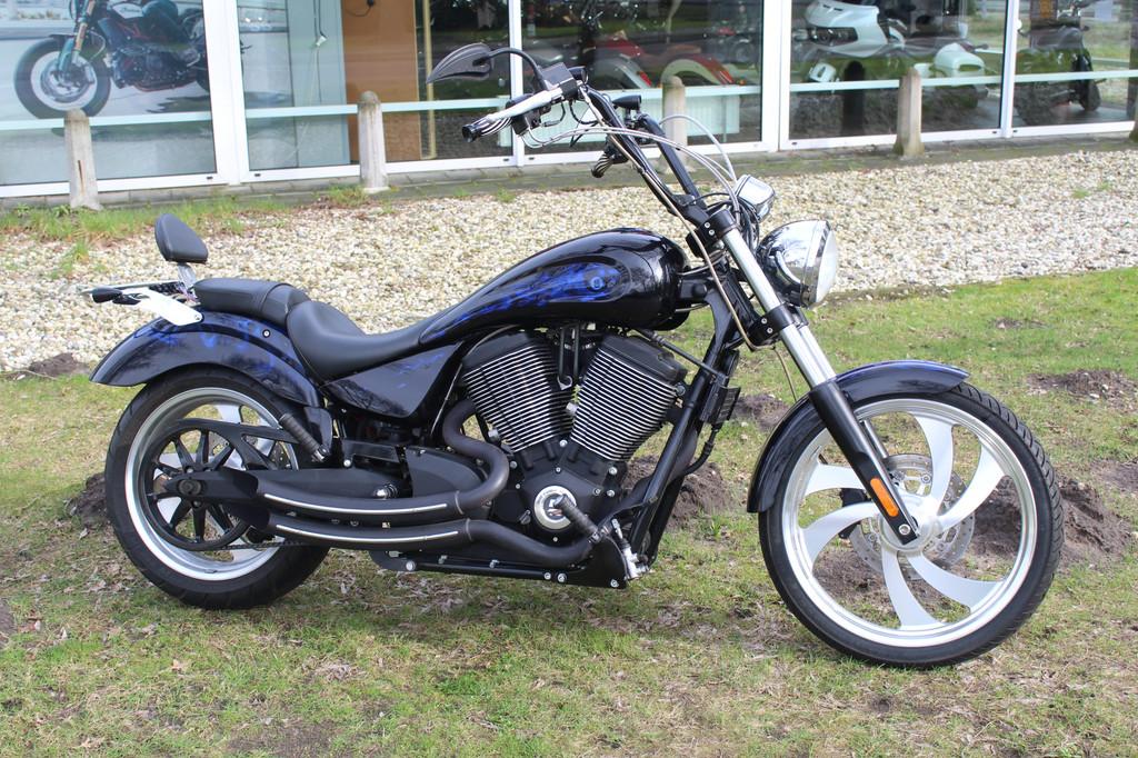 Victory Vegas 8-Ball vegas 8 ball, Motoren, Chopper, Bedrijf, Meer dan 35 kW, 1634 cc