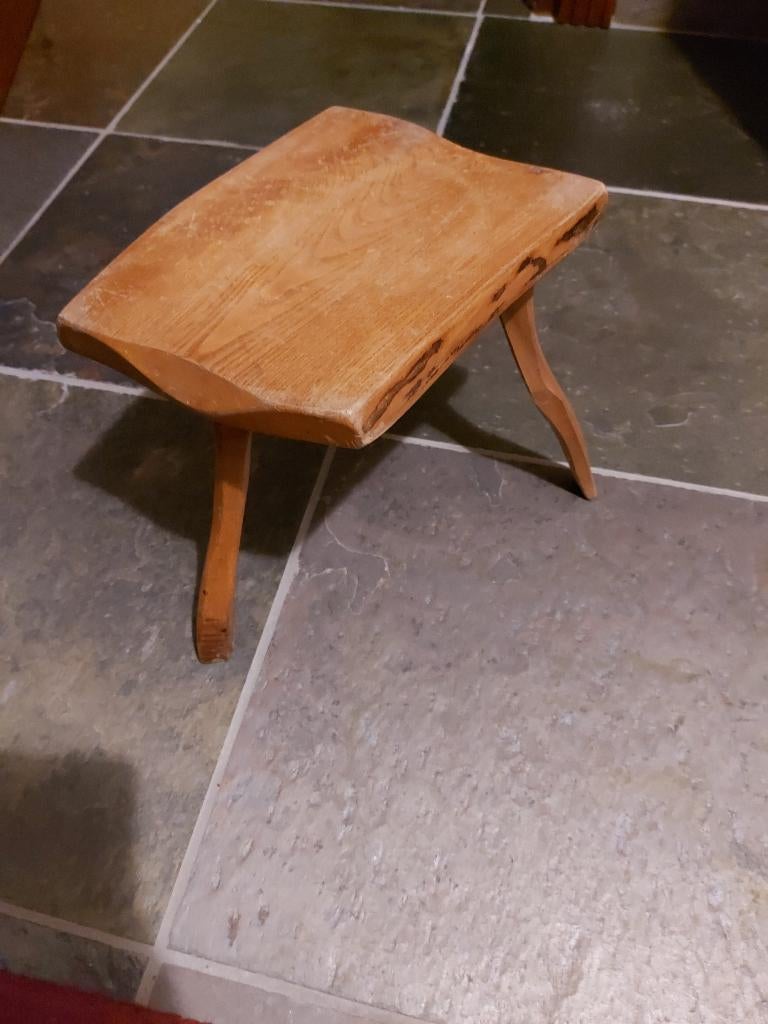 krukje 3 poot "Boomtafeltje", Ophalen, Zo goed als nieuw, Hout