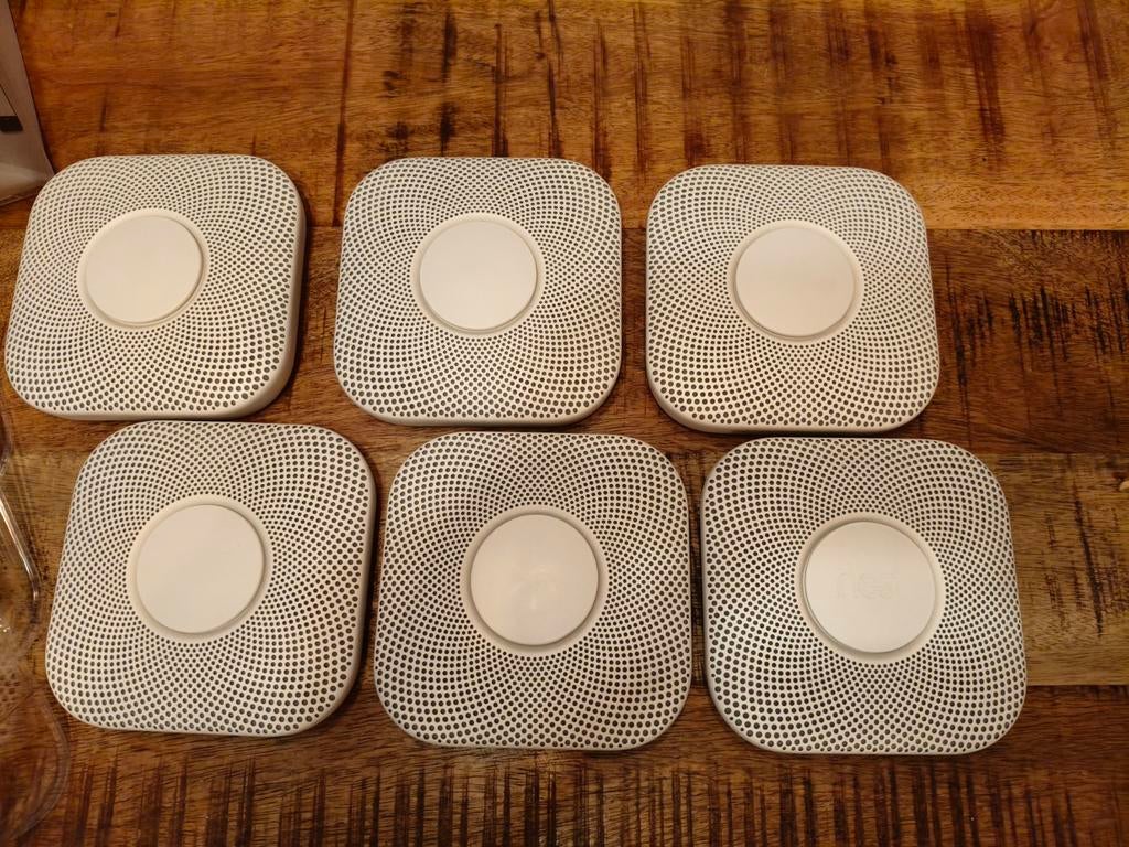 6x Google Nest Rook- en CO-melders (1x Gen.1, 5x Gen.2), Detector, Sensor of Melder, Ophalen of Verzenden, Zo goed als nieuw, Rook
