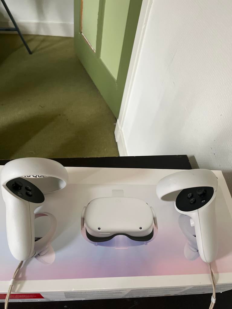 VR headset - Zo goed als nieuw, Spelcomputers en Games, Virtual Reality, Zo goed als nieuw, VR-bril, Ophalen of Verzenden