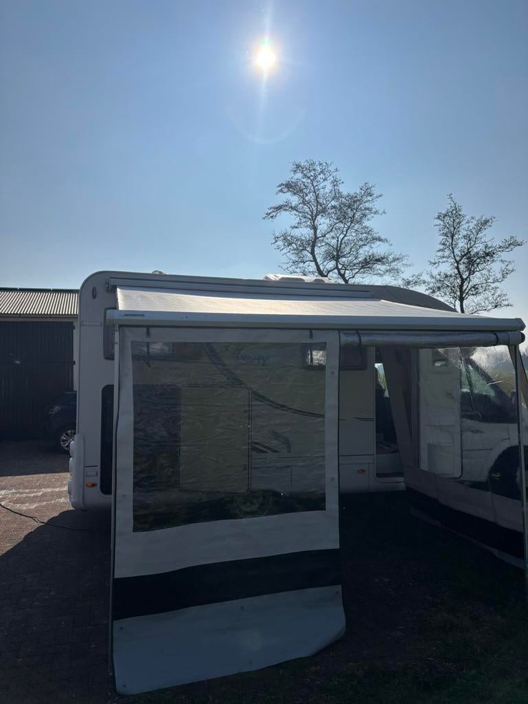 Thule rainblocker voortent Omnistor luifel. Amper gebruikt., Caravans en Kamperen, Ophalen of Verzenden, Zo goed als nieuw