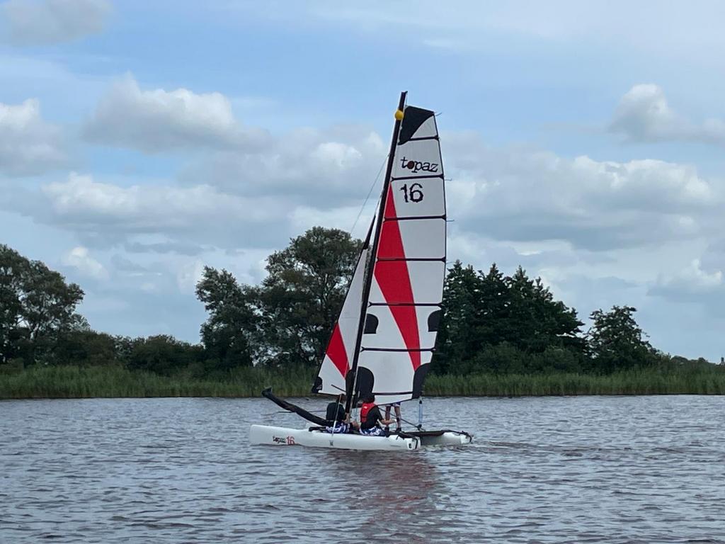 Topaz 16 catamaran - Zo goed als nieuw!, Watersport en Boten, Ophalen, Zo goed als nieuw