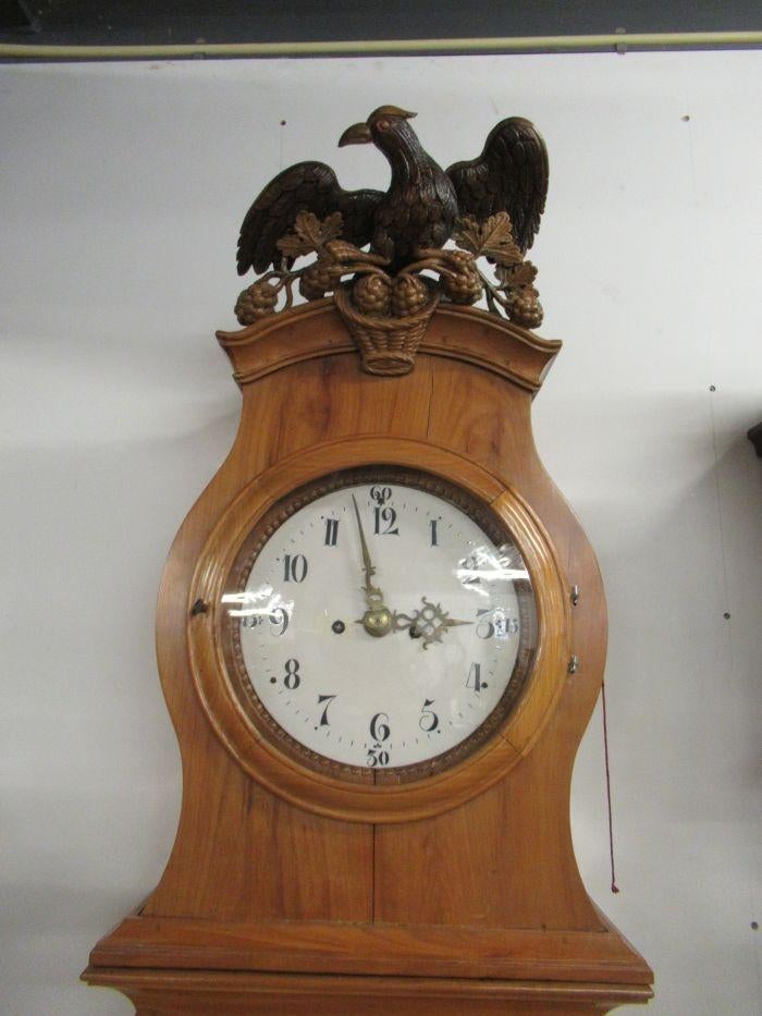 Oer 10834 antieke kersen Duitse staande klok met adelaar, Ophalen