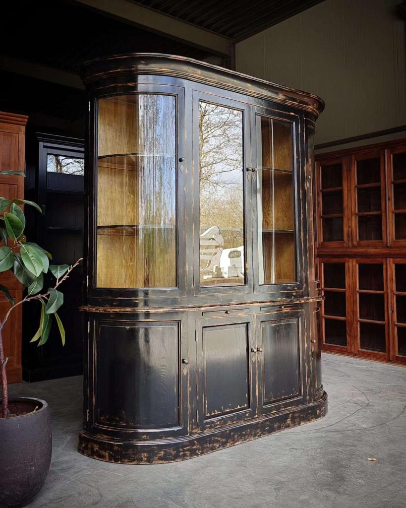 Organische winkelkast | Zwarte halfronde vitrinekast #5910, Niet ingevuld, Gebruikt, Niet ingevuld, Ophalen of Verzenden