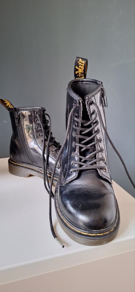 Dr. Martens zwart lak,  maat 32, Ophalen of Verzenden, Zo goed als nieuw, Meisje, Laarzen