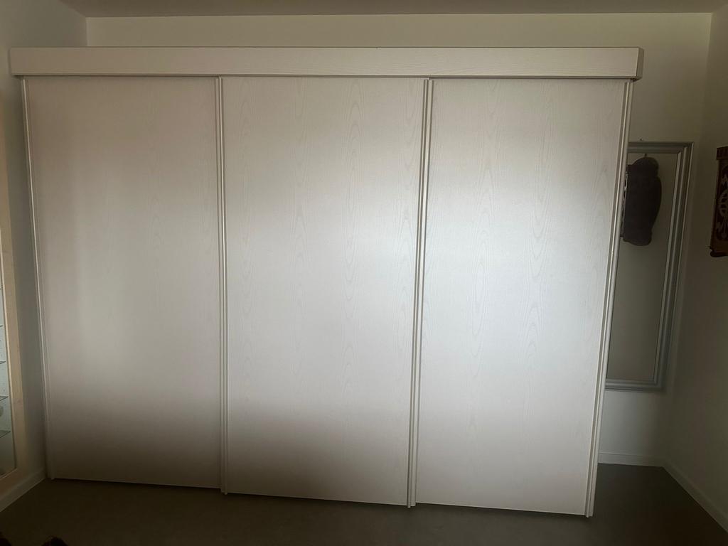 Kledingkast met schuifdeuren, Ophalen, Gebruikt, 200 cm of meer, Met deur(en)