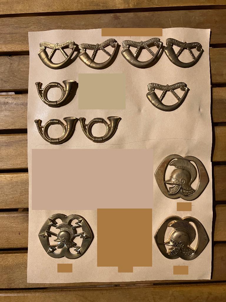 Militaire emblemen (schouder en baret), Ophalen of Verzenden, Landmacht, Nederland, Embleem of Badge