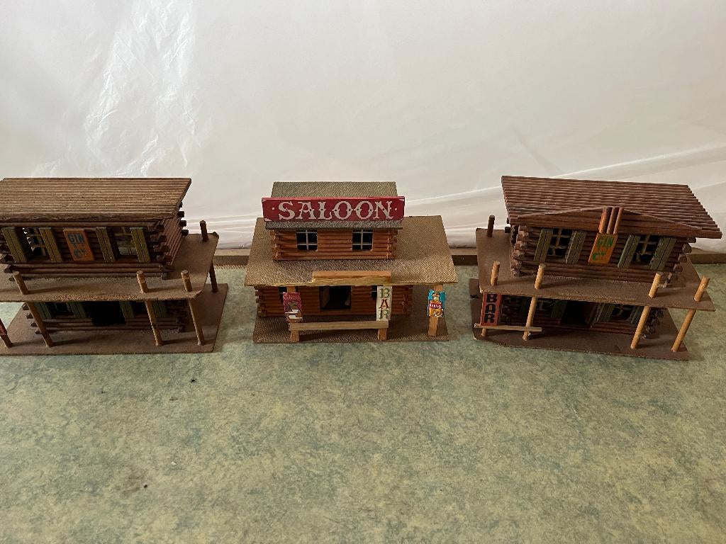 3 houten cowboy western huisjes, Ophalen of Verzenden, Gebruikt