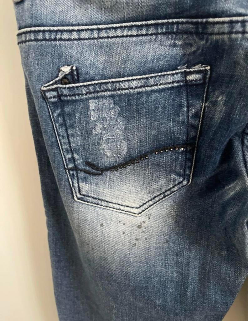 Stoere jeans met zwarte vlekken en studs, Ophalen of Verzenden, Zo goed als nieuw, Blauw, W27 (confectie 34) of kleiner