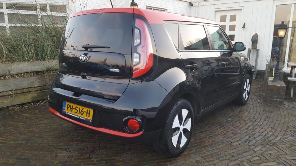 Kia Soul EV ExecutiveLine 27 kWh Prachtige 100 % Kia dealer, Gebruikt, 1465 kg, Origineel Nederlands, Grijs