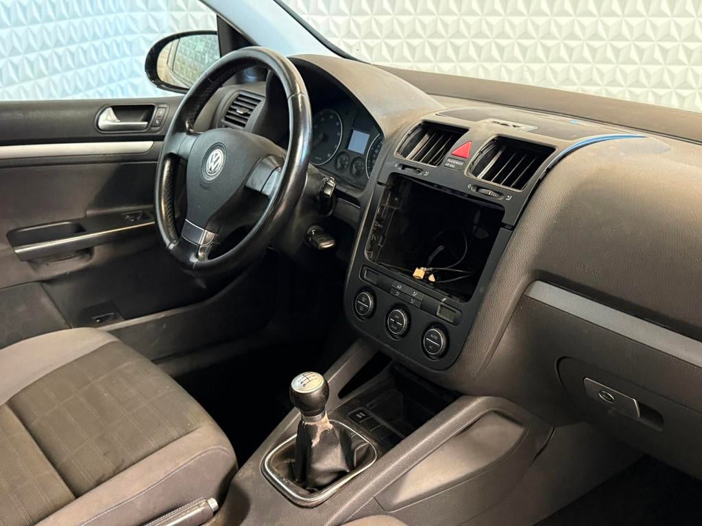 Volkswagen Golf 1.6 FSI MOTOR KAPOT? GEEN COMPRESSIE! (2007), Auto's, Voorwielaandrijving, 15 km/l, Gebruikt, 4 cilinders